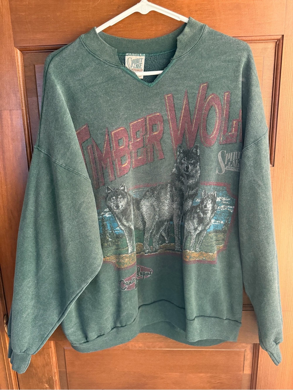 Vintage Spirit Lake Timber Wolf Sweatshirt